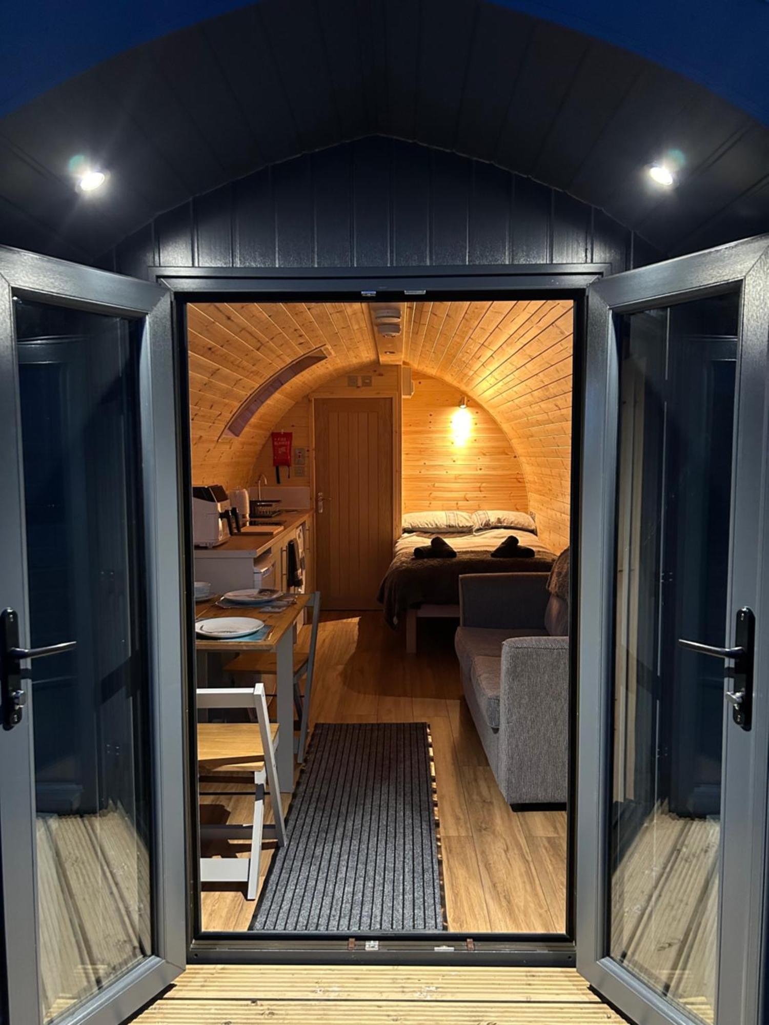 Kelleys Pod Lodge *