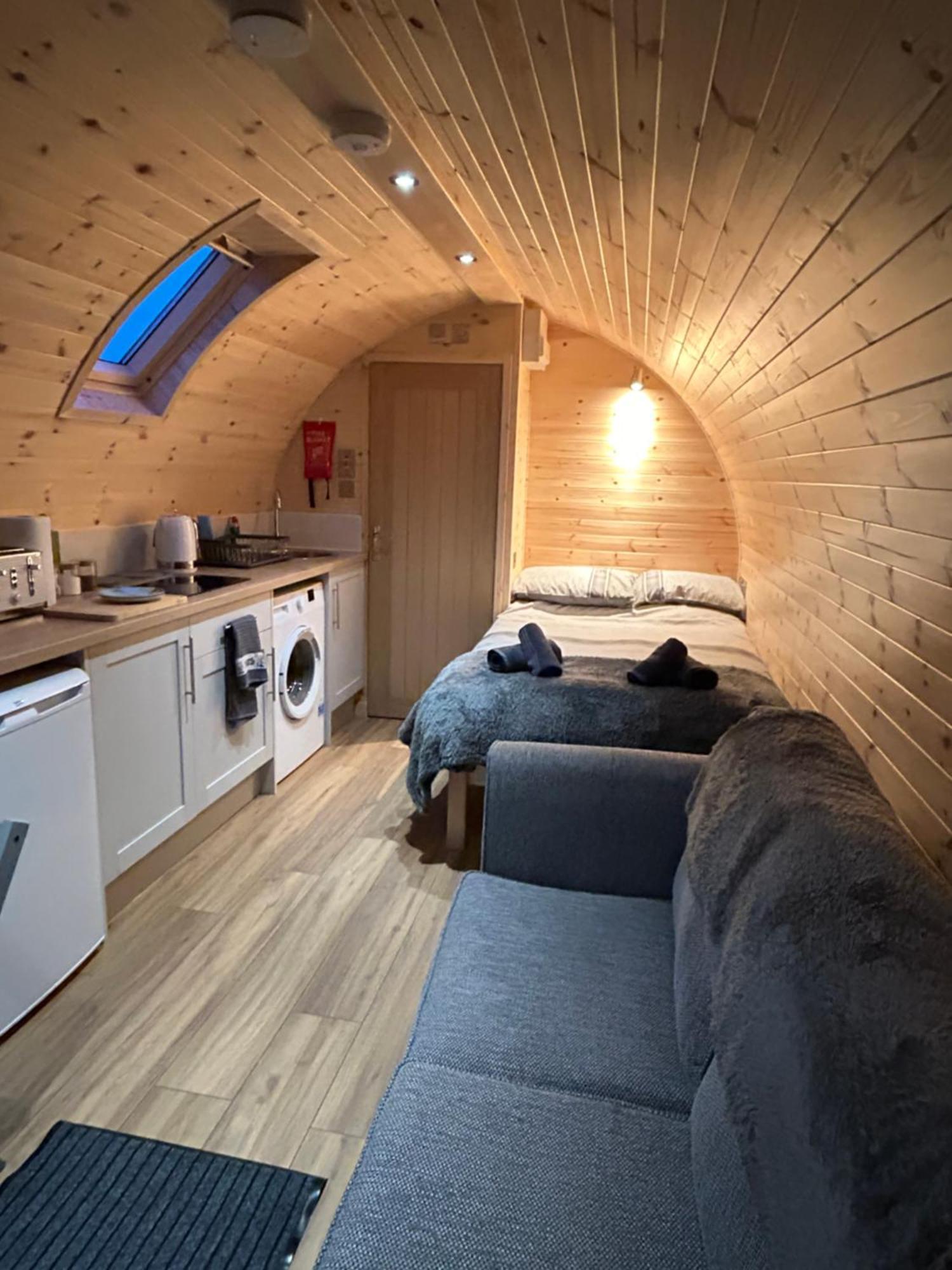 Kelleys Pod Lodge Berneray